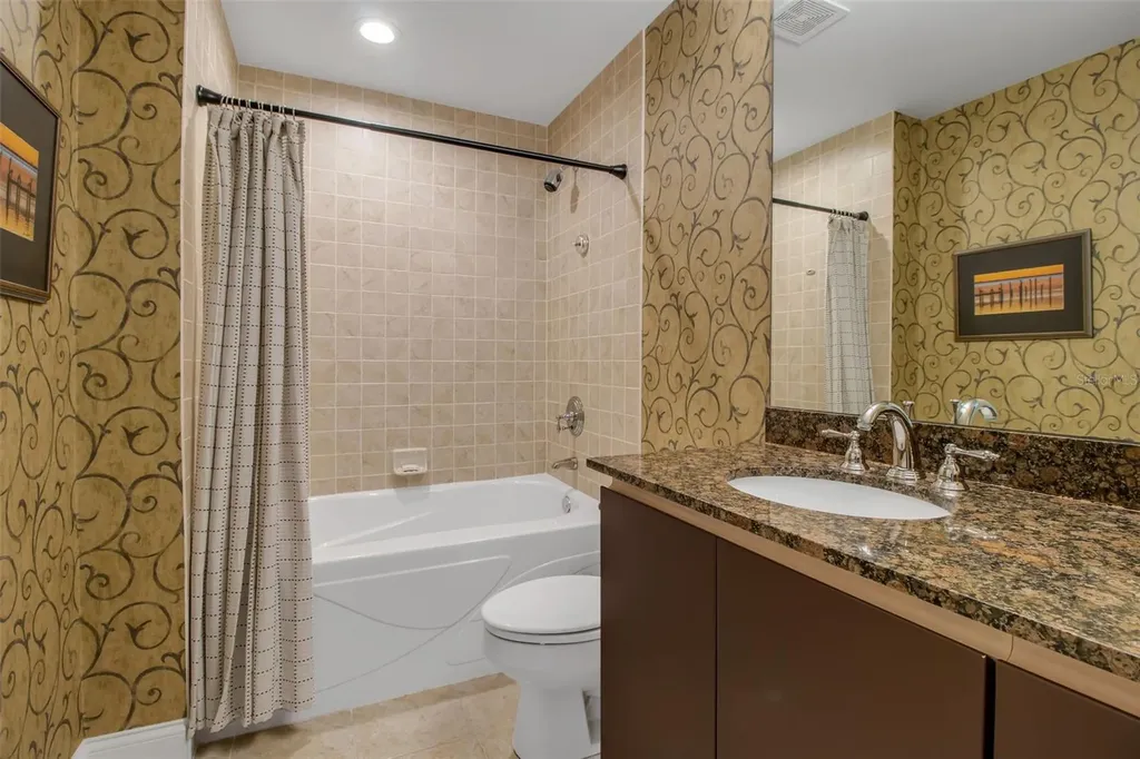 128 Golden Gate Point Sarasota FL 34236