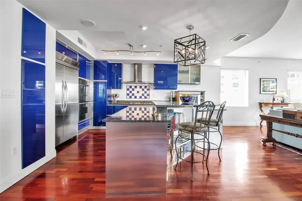 128 Golden Gate Point Sarasota FL 34236