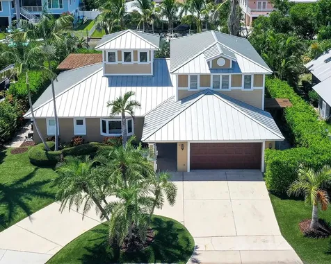725 Penfield Street Longboat Key FL 34228