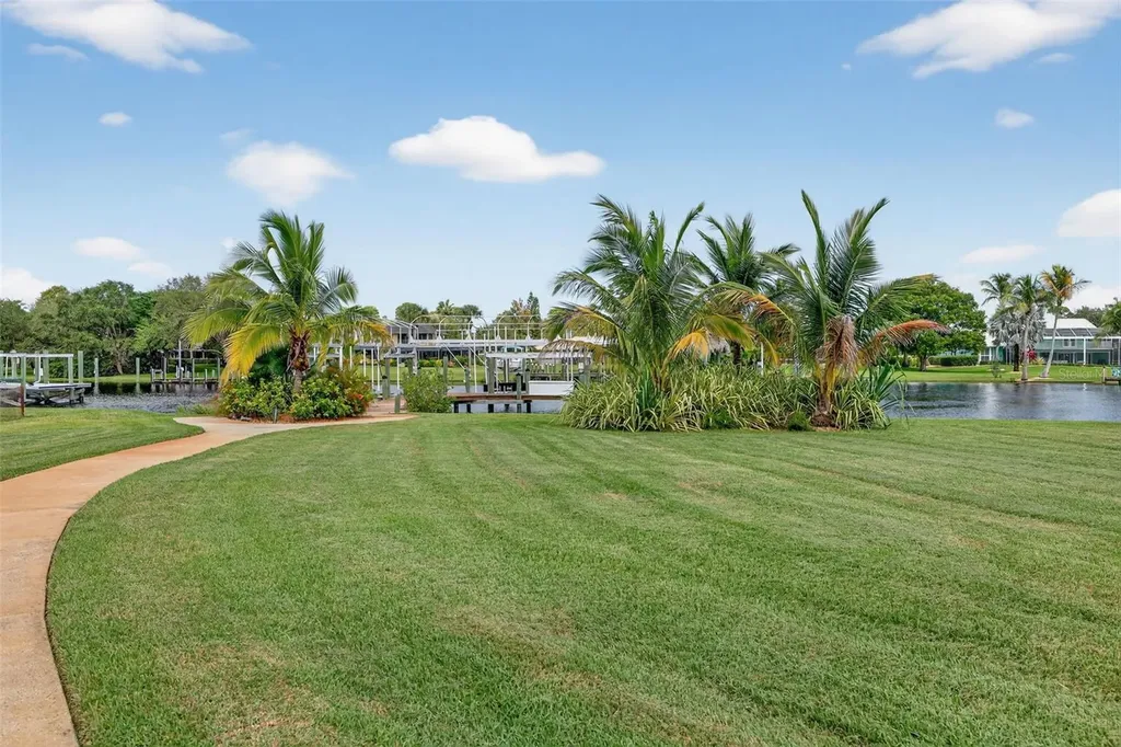 2461 SE North Lookout Boulevard Port St Lucie FL 34984