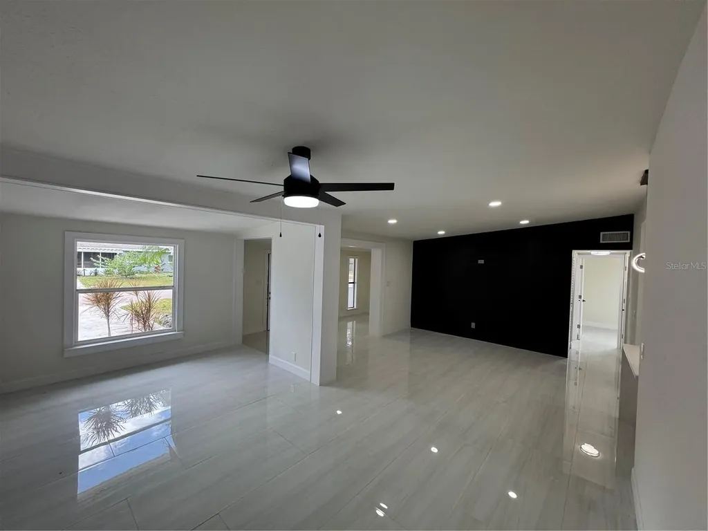 5640 Cedar Street NE St Petersburg FL 33703