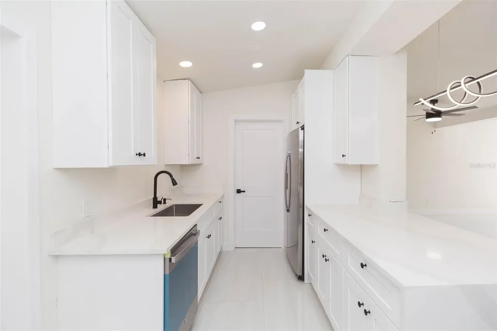 5640 Cedar Street NE St Petersburg FL 33703