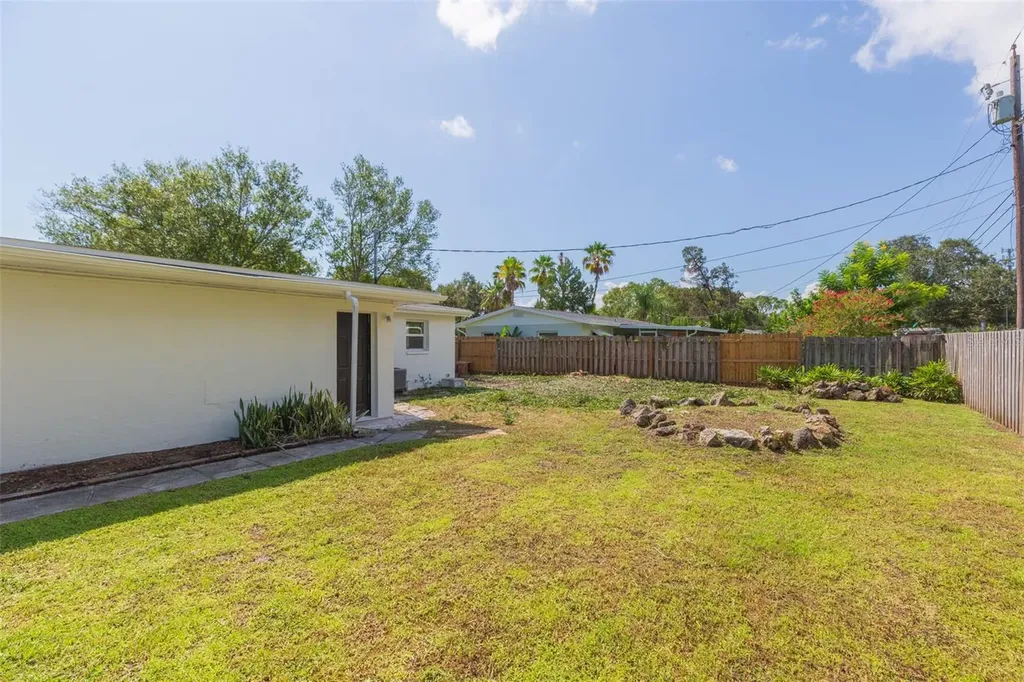 5640 Cedar Street NE St Petersburg FL 33703