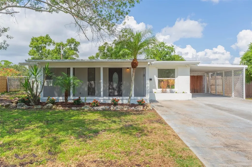 5640 Cedar Street NE St Petersburg FL 33703