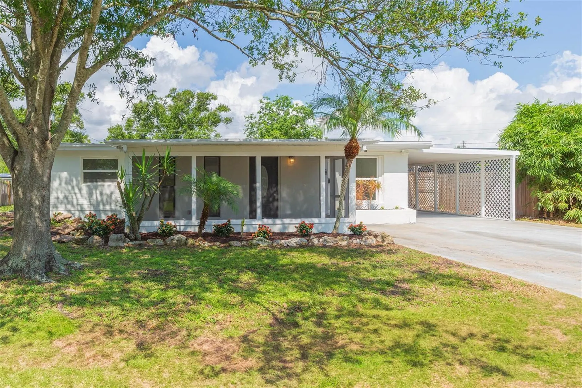 5640 Cedar Street NE St Petersburg FL 33703