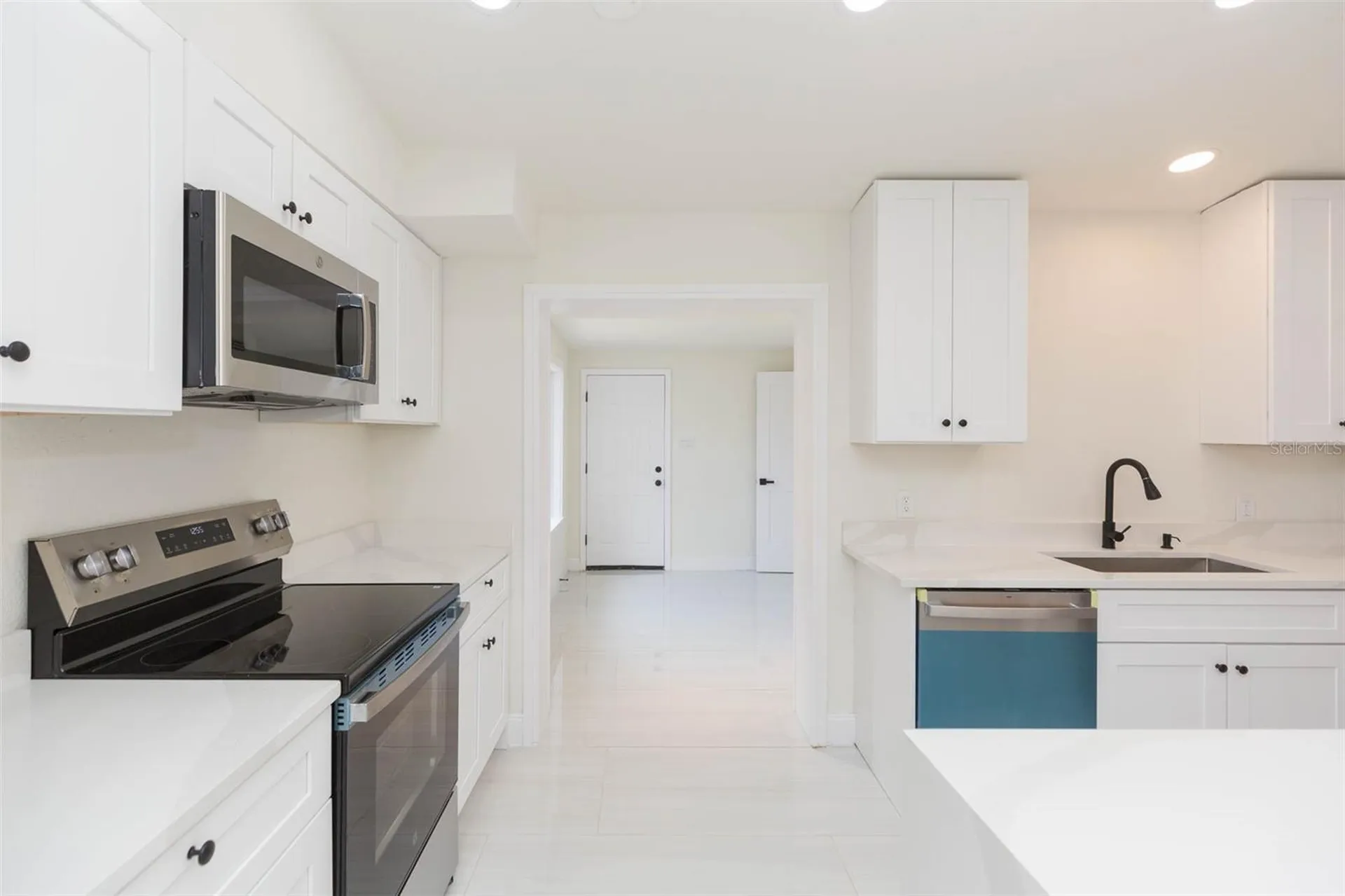 5640 Cedar Street NE St Petersburg FL 33703