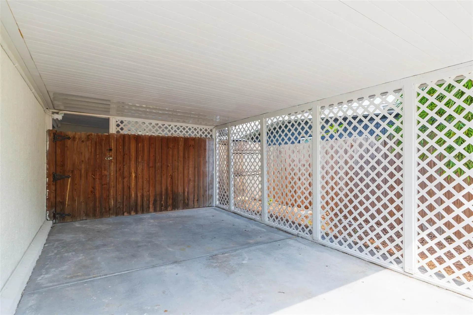 5640 Cedar Street NE St Petersburg FL 33703