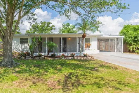5640 Cedar Street NE St Petersburg FL 33703