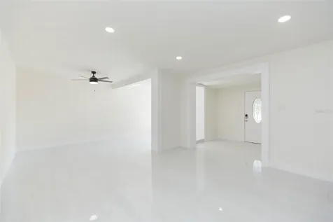 5640 Cedar Street NE St Petersburg FL 33703