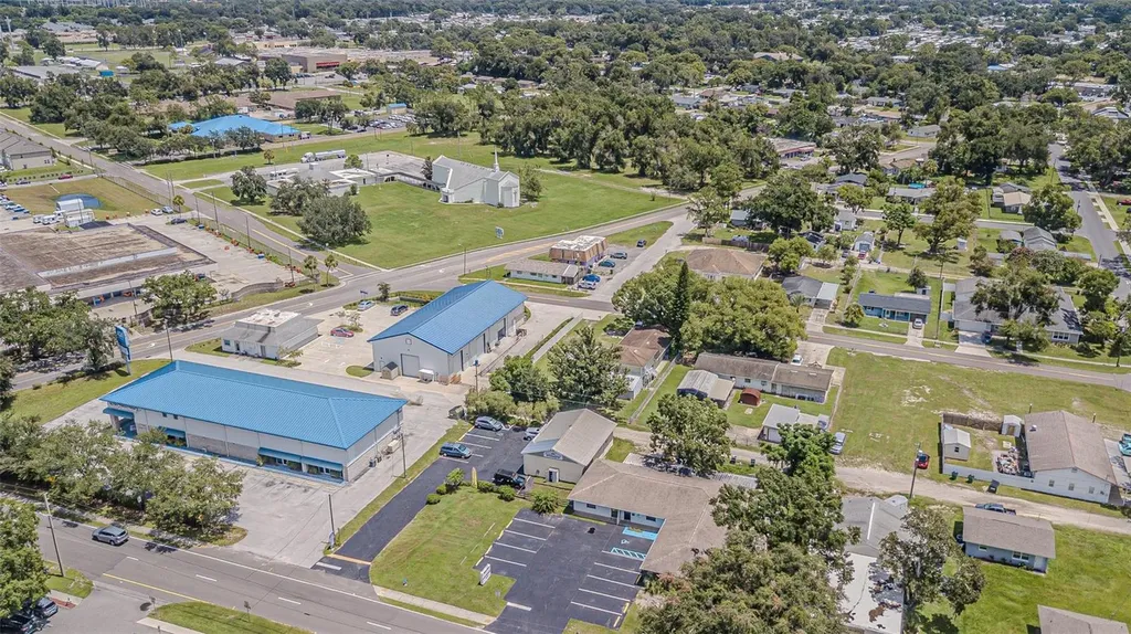 5924 7th Street Zephyrhills FL 33542