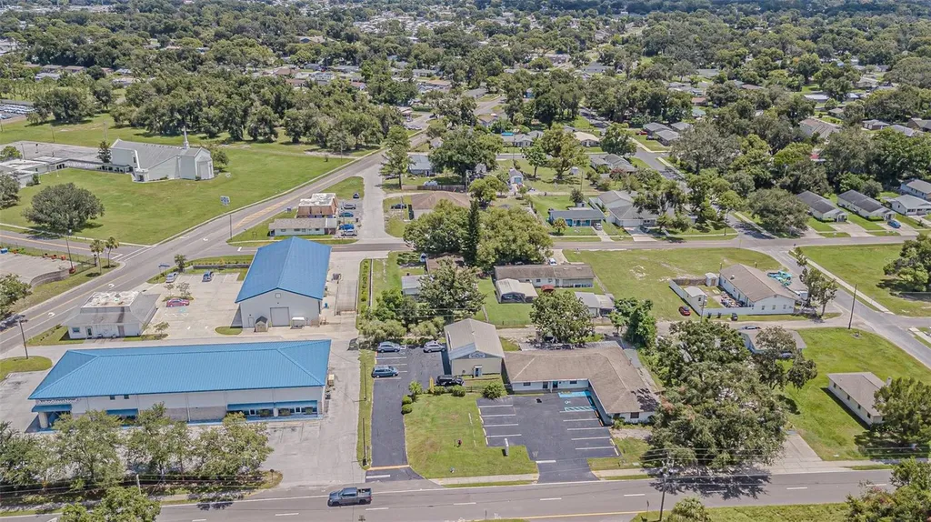 5924 7th Street Zephyrhills FL 33542