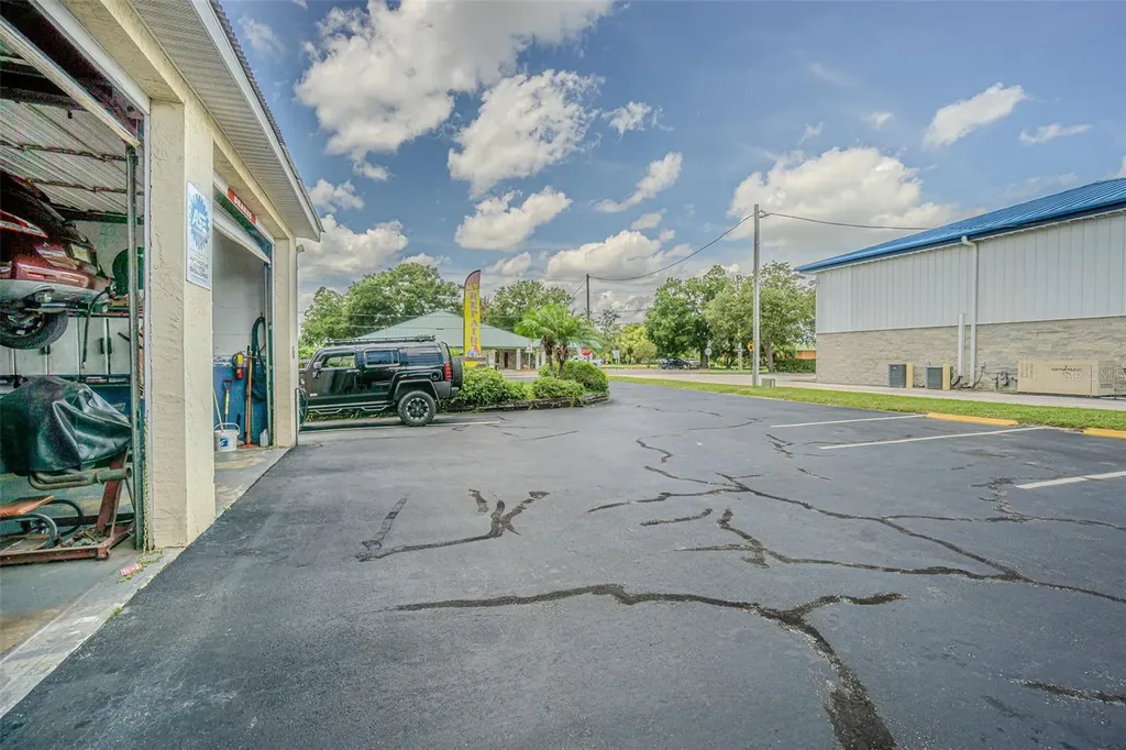 5924 7th Street Zephyrhills FL 33542