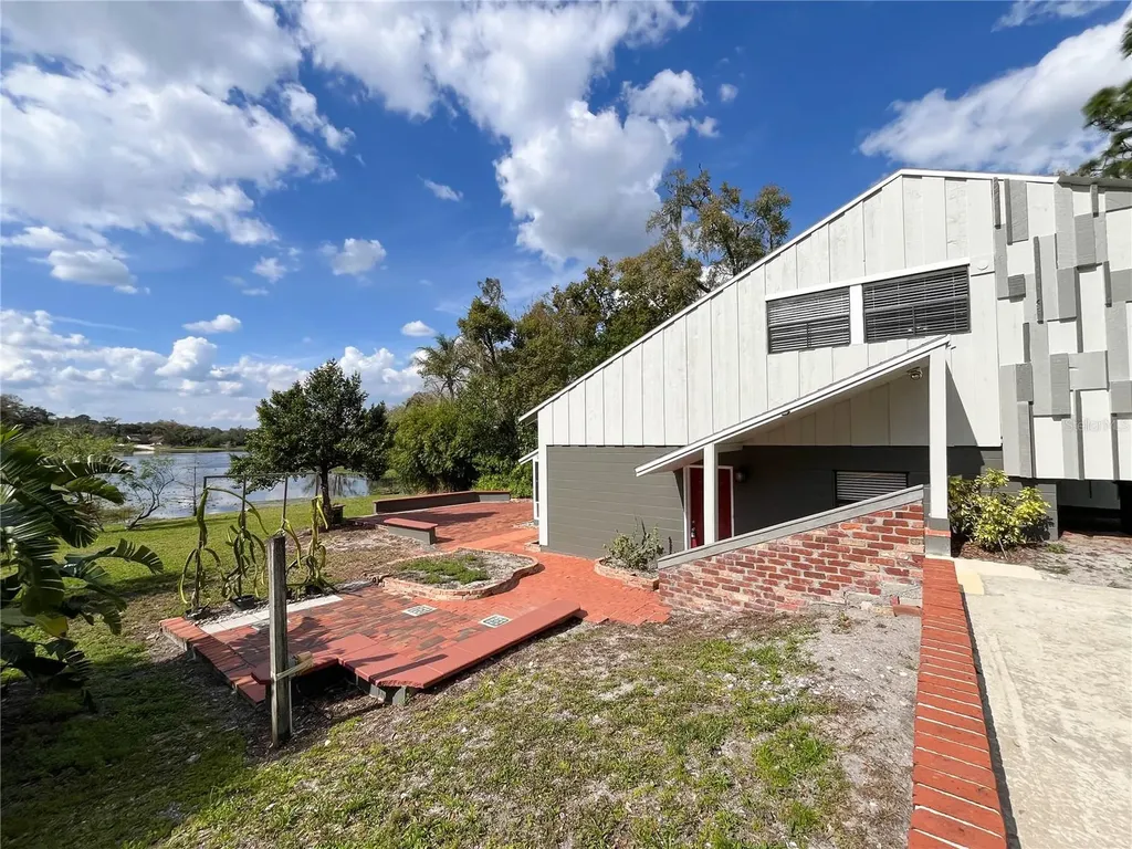 800 Lake Marion Drive Altamonte Springs FL 32701