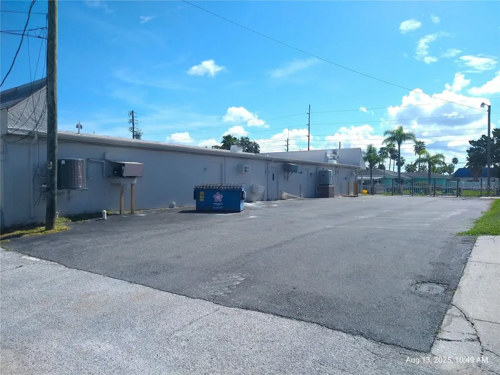 6920,6922,6924,6926,6928 Clark Street Hudson FL 34667