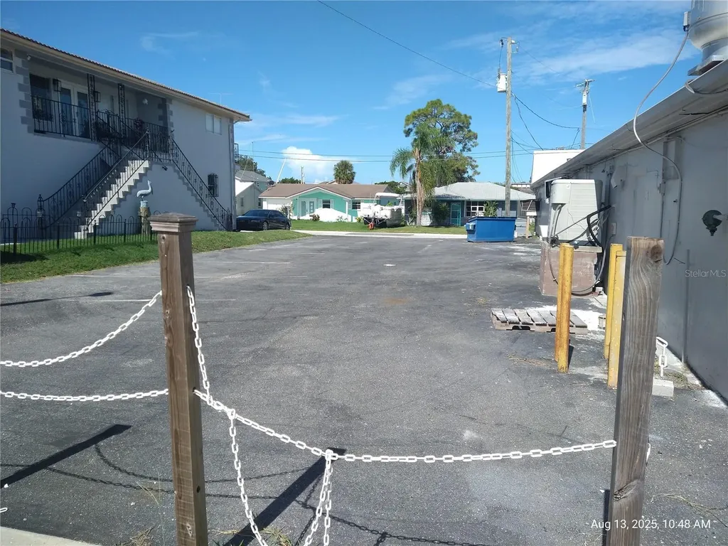 6920,6922,6924,6926,6928 Clark Street Hudson FL 34667