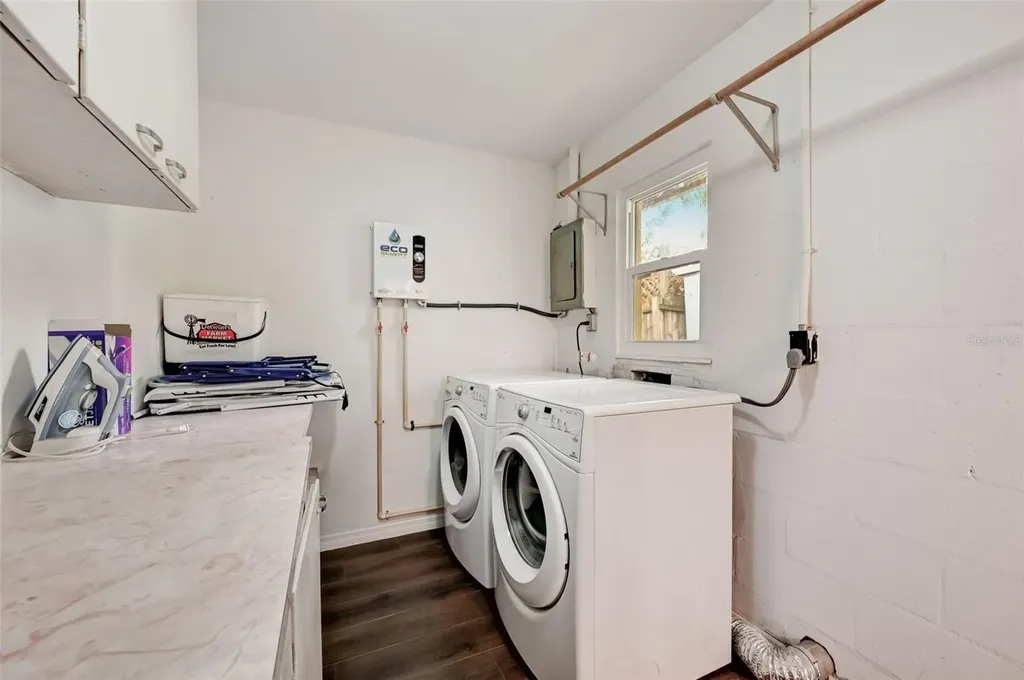 618 S Osprey Avenue Sarasota FL 34236