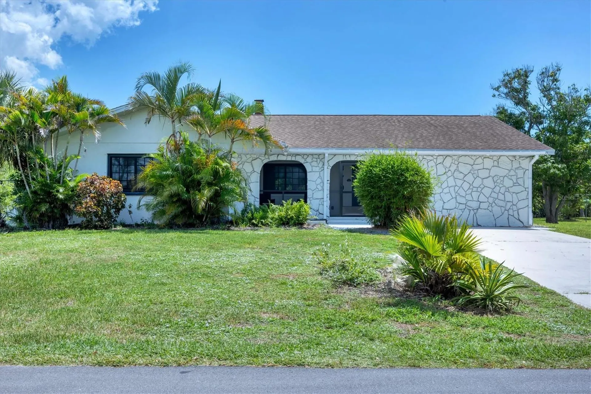 879 E 2nd Street Englewood FL 34223