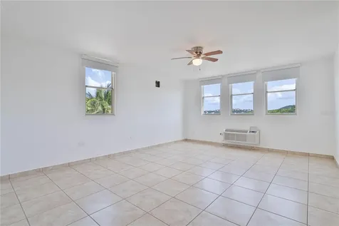 285 Palmas Inn Way Corner SE Humacao PR 00791