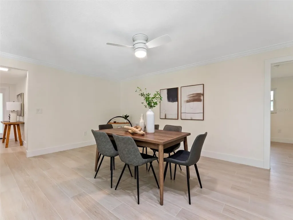 7220 Sunshine Drive S St Petersburg FL 33705