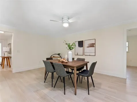 7220 Sunshine Drive S St Petersburg FL 33705