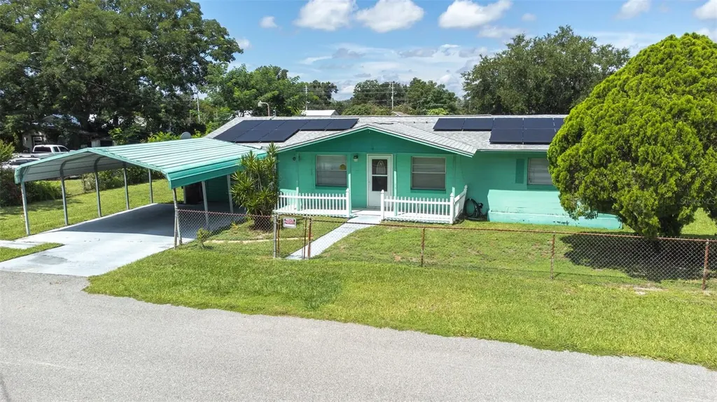 1020 York Street Haines City FL 33844