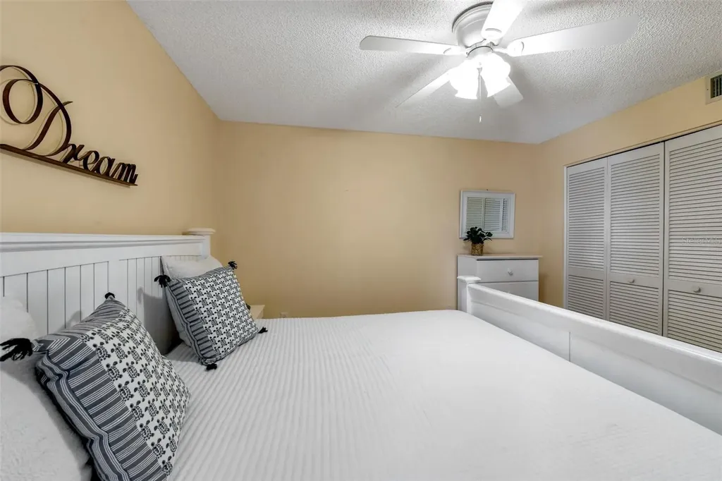 6908 Drewrys Bluff Bradenton FL 34203
