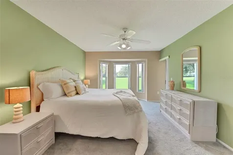6908 Drewrys Bluff Bradenton FL 34203
