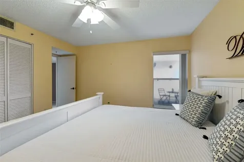 6908 Drewrys Bluff Bradenton FL 34203
