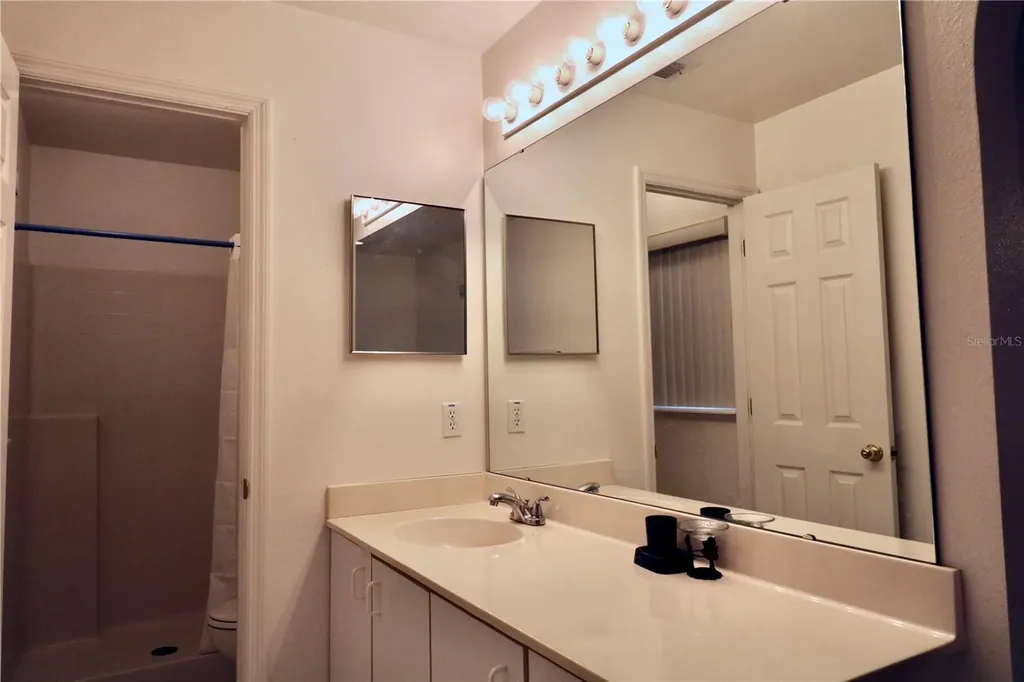 305 Greenwich Court Kissimmee FL 34758