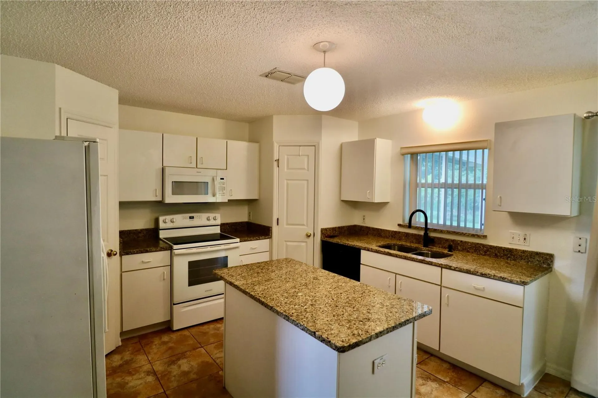 305 Greenwich Court Kissimmee FL 34758
