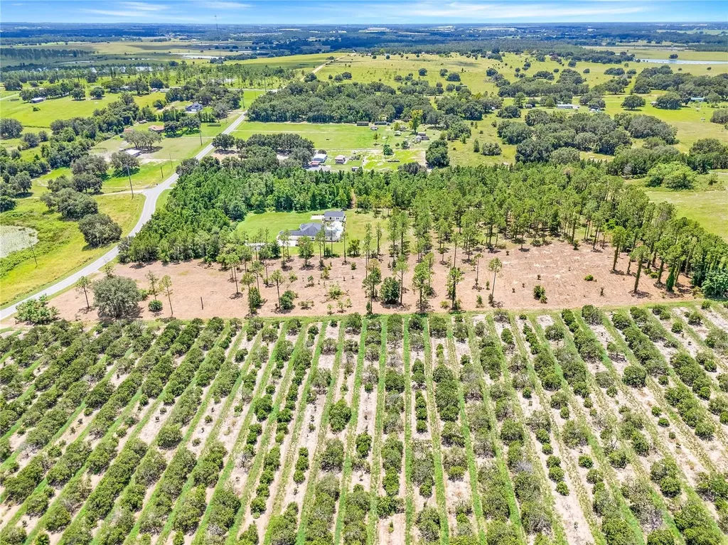 S Dewey Robbins Road Howey In The Hills FL 34737