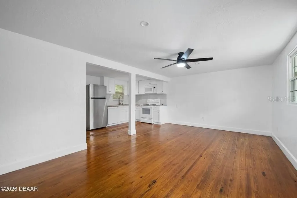 1636 Valencia Avenue Daytona Beach FL 32117