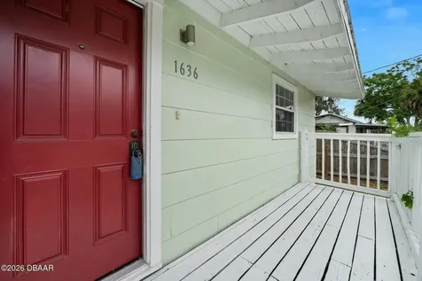 1636 Valencia Avenue Daytona Beach FL 32117