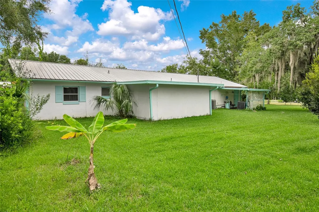 104 Ludwig Avenue Crescent City FL 32112