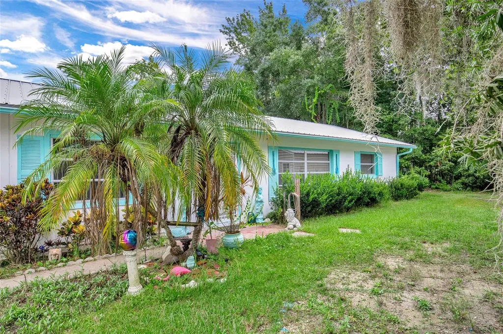 104 Ludwig Avenue Crescent City FL 32112