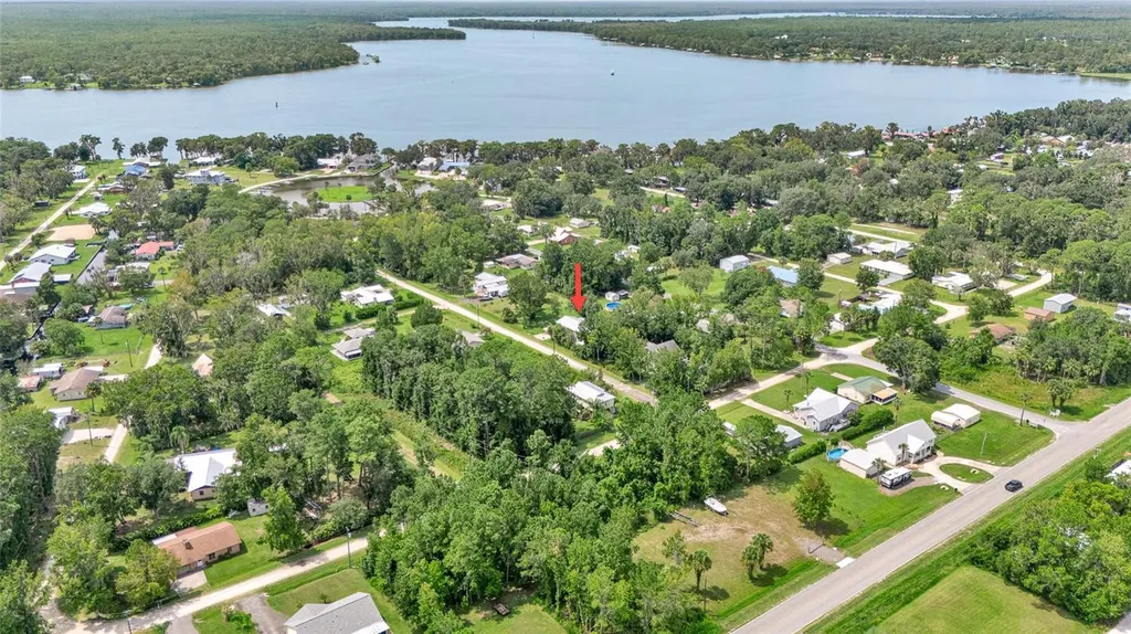 104 Ludwig Avenue Crescent City FL 32112