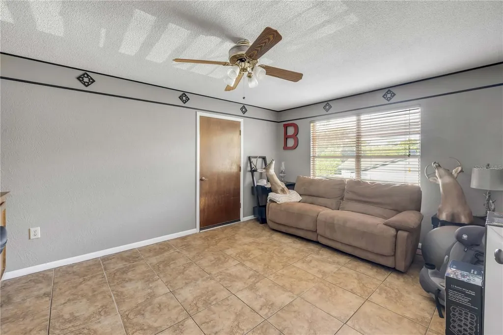 1080 E French Avenue Orange City FL 32763