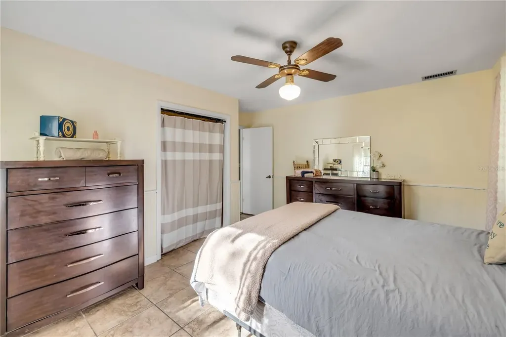 1080 E French Avenue Orange City FL 32763