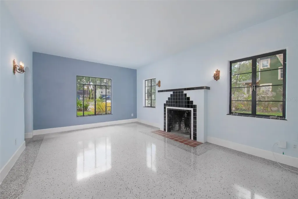 1116 S Mills Avenue Orlando FL 32806