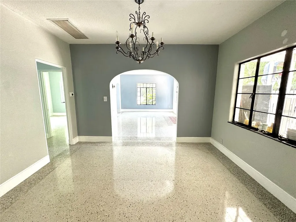 1116 S Mills Avenue Orlando FL 32806