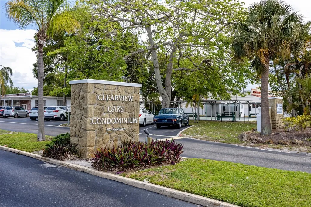 4152 55th Way N Kenneth City FL 33709