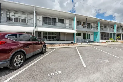 4152 55th Way N Kenneth City FL 33709