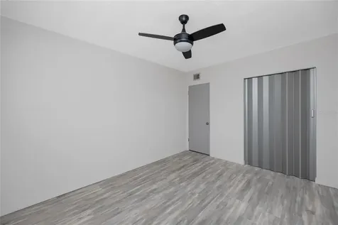 4152 55th Way N Kenneth City FL 33709