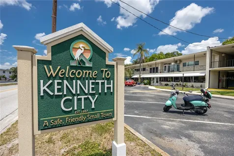 4152 55th Way N Kenneth City FL 33709