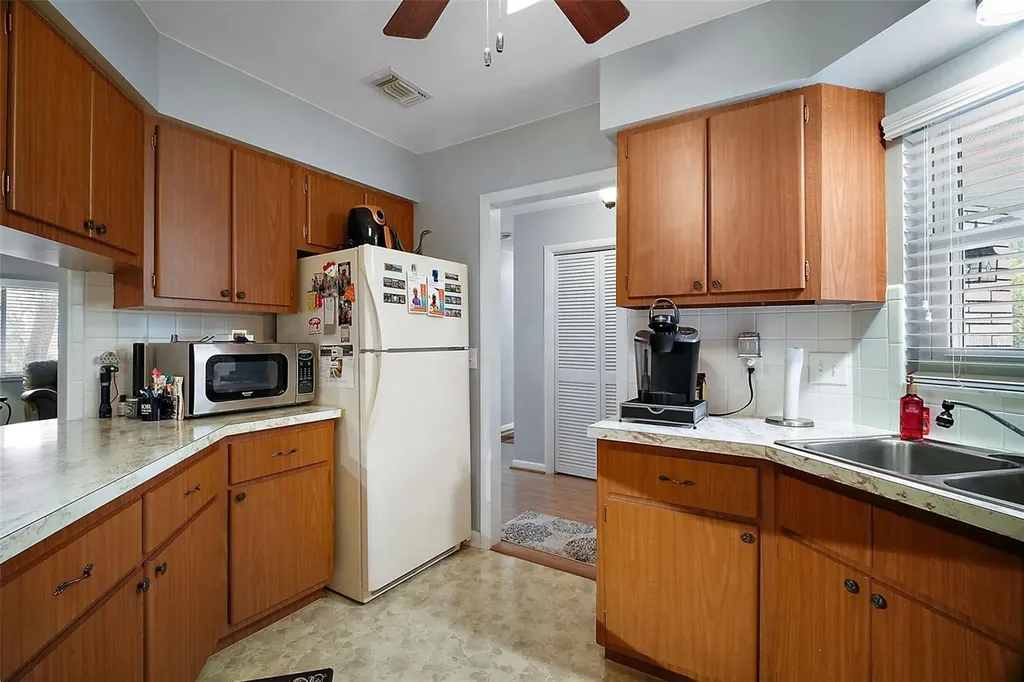 803 N Shore Drive Leesburg FL 34748