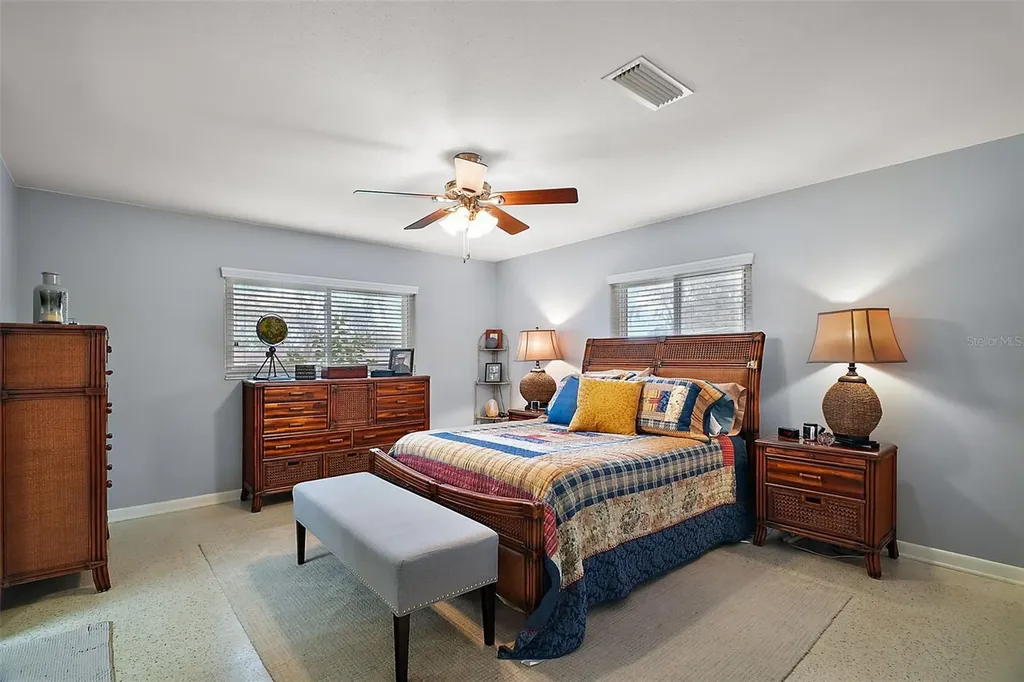 803 N Shore Drive Leesburg FL 34748