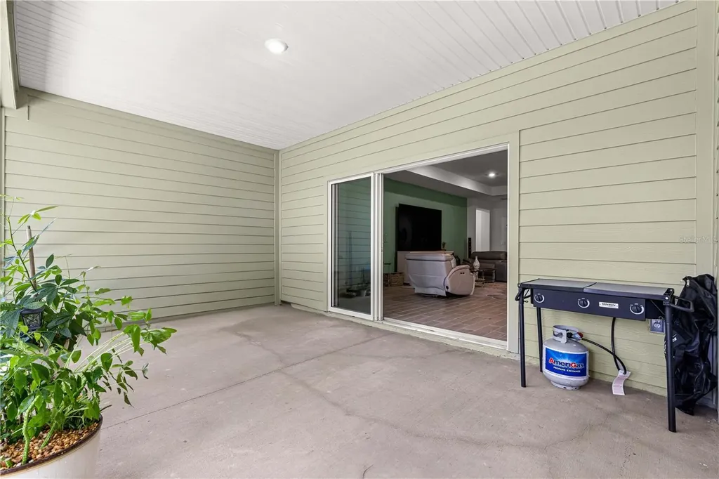 19569 SW 77th Place Dunnellon FL 34432