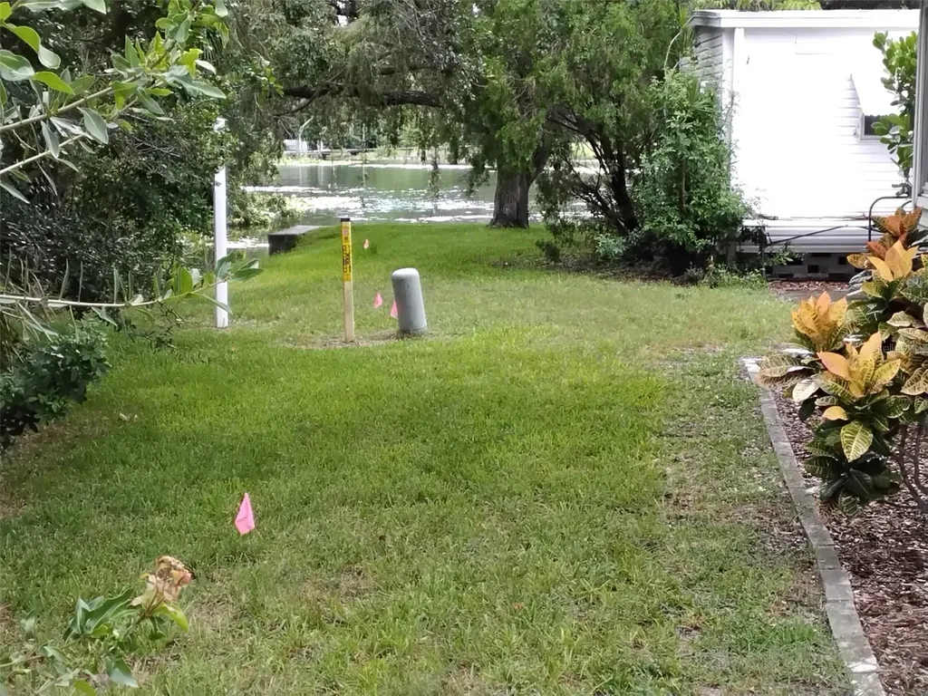 10118 N Lake Drive Largo FL 33773