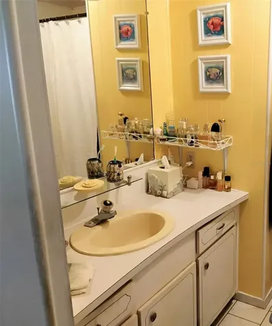10118 N Lake Drive Largo FL 33773
