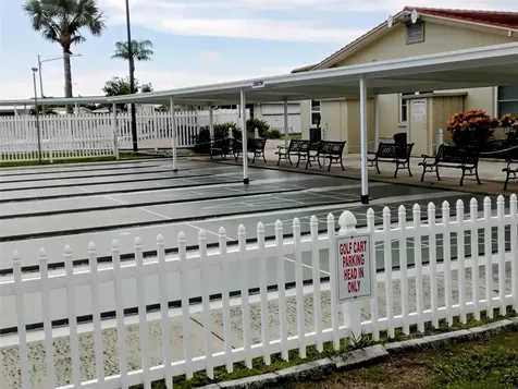 10118 N Lake Drive Largo FL 33773